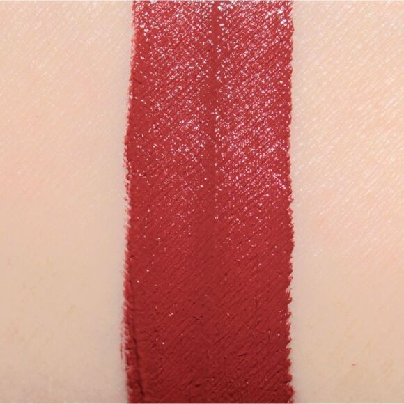 MAC Love Me Liquid Lipstick in Bated Breath - Picture 5 of 14